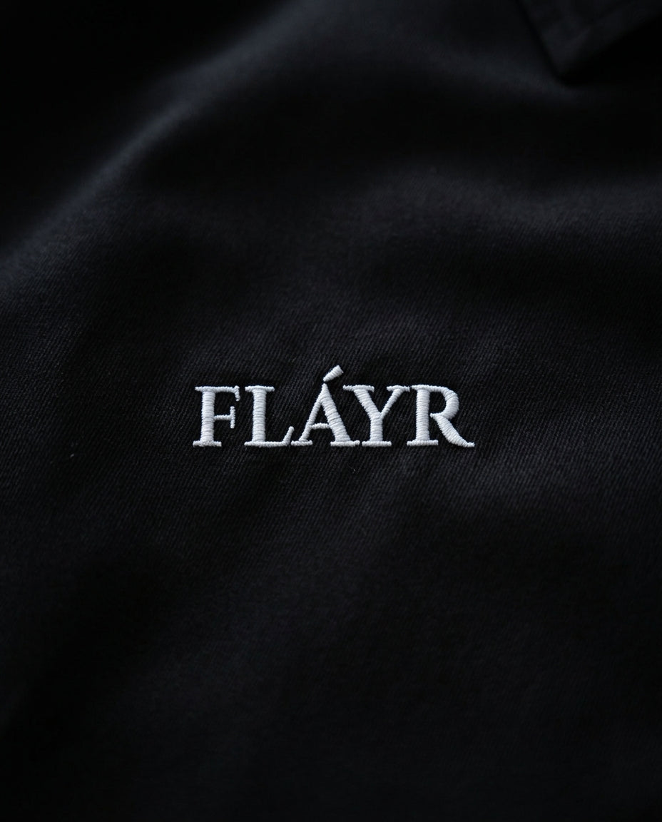 FLÁYR Signature Overshirt Black — detail shot
